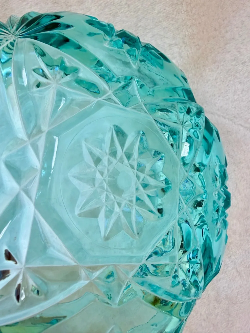 Anchor Hocking Vintage Early American Prescut Aquamarine Blue Glass Bowl Star